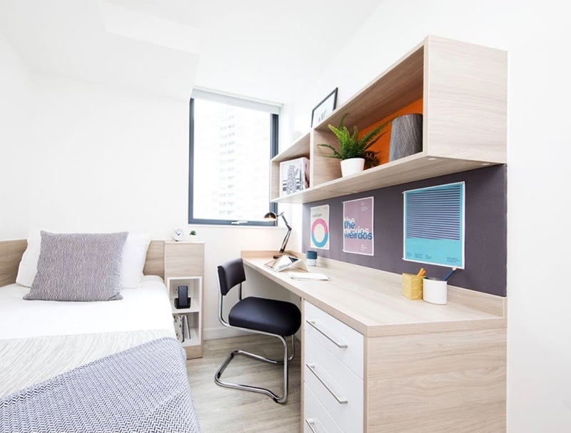 Flat Sebastian Street in Greater London