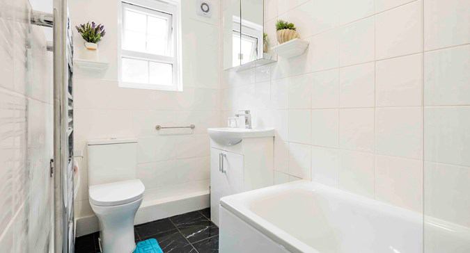 Room Erconwald Street in Greater London
