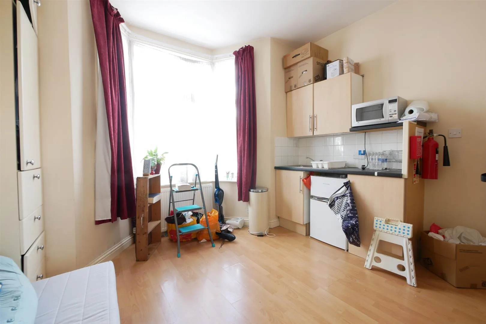 Room Cranbrook Park in Greater London