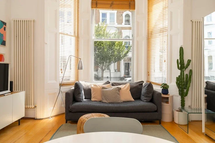 Flat Nevern Place in Greater London