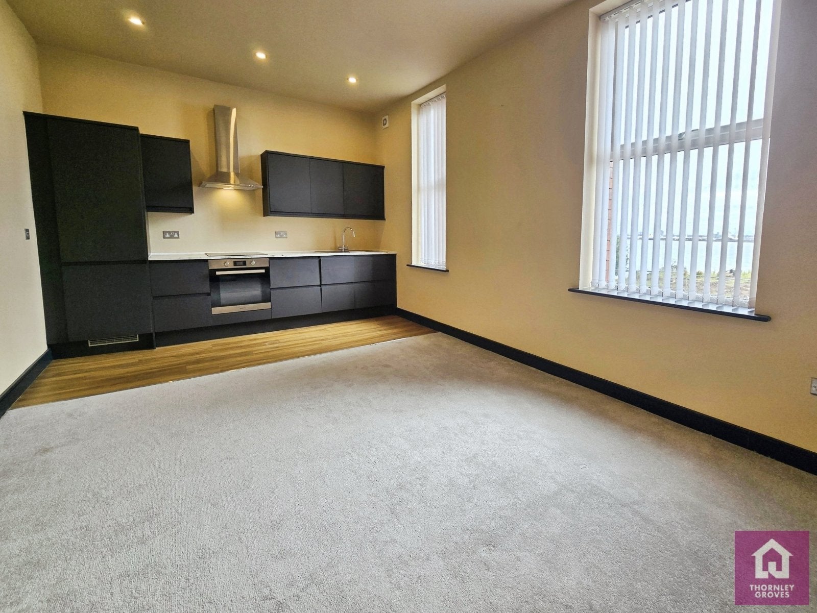Flat Blenheim Road in Wallasey