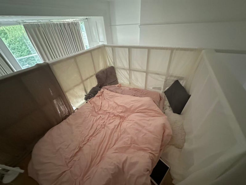 Room Tyndalls Park Road in Bristol