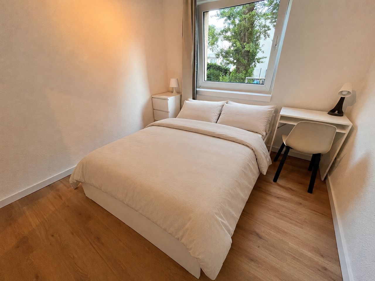 Zimmer Heinrich-Hoffmann-Straße in Frankfurt am Main