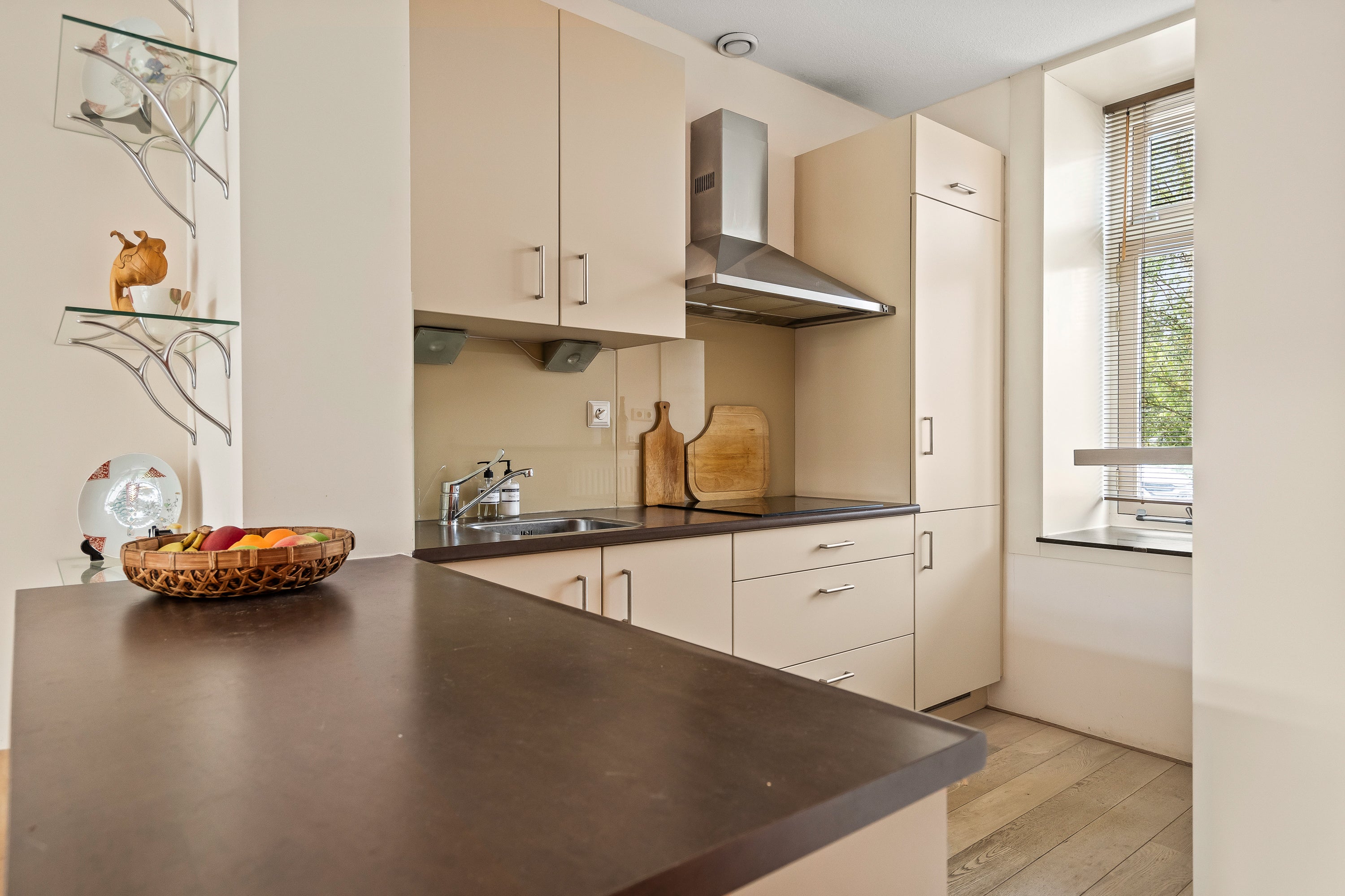 Tussenwoning te koop: Eschersingel 36, Utrecht
