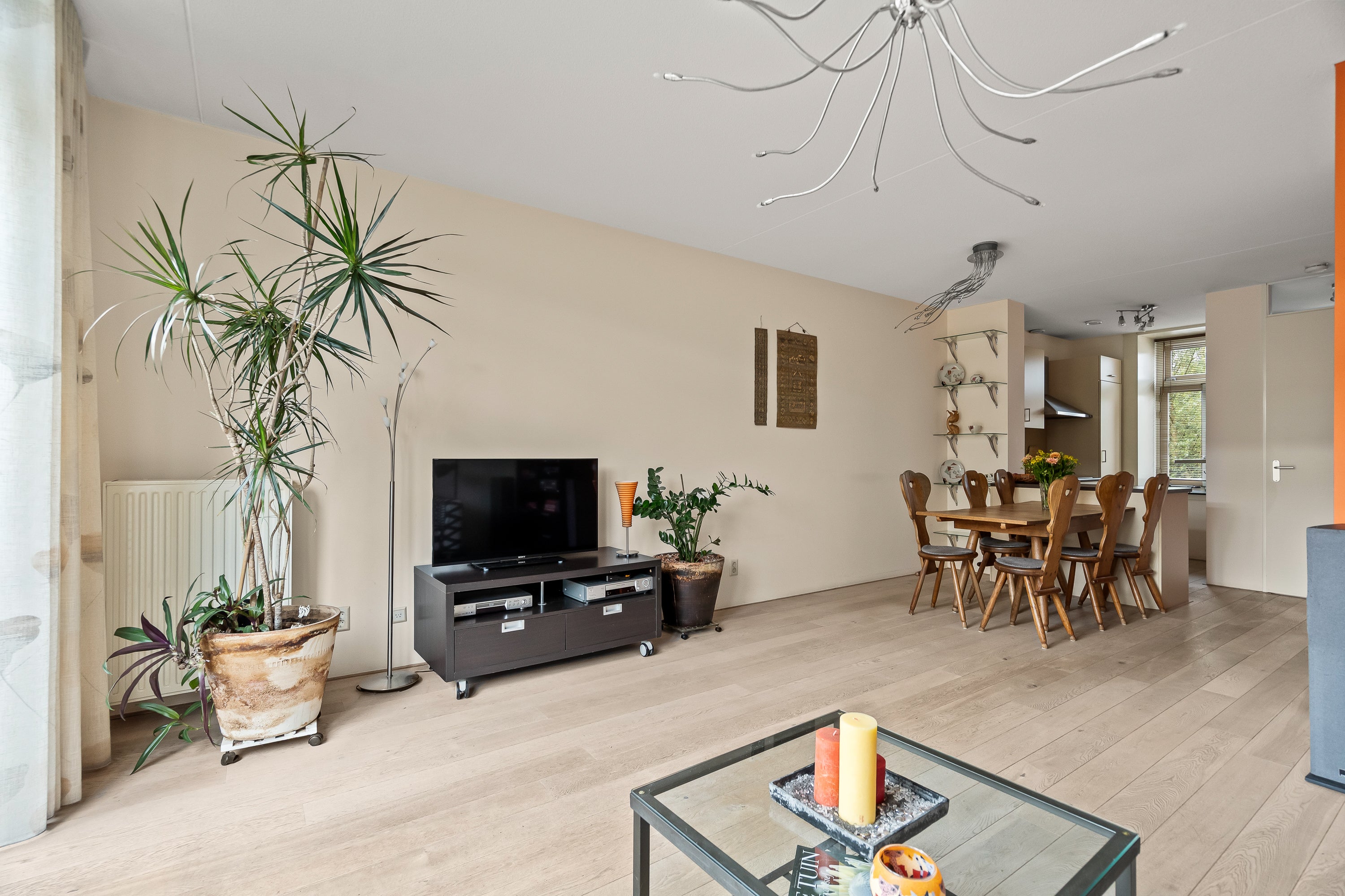 Tussenwoning te koop: Eschersingel 36, Utrecht