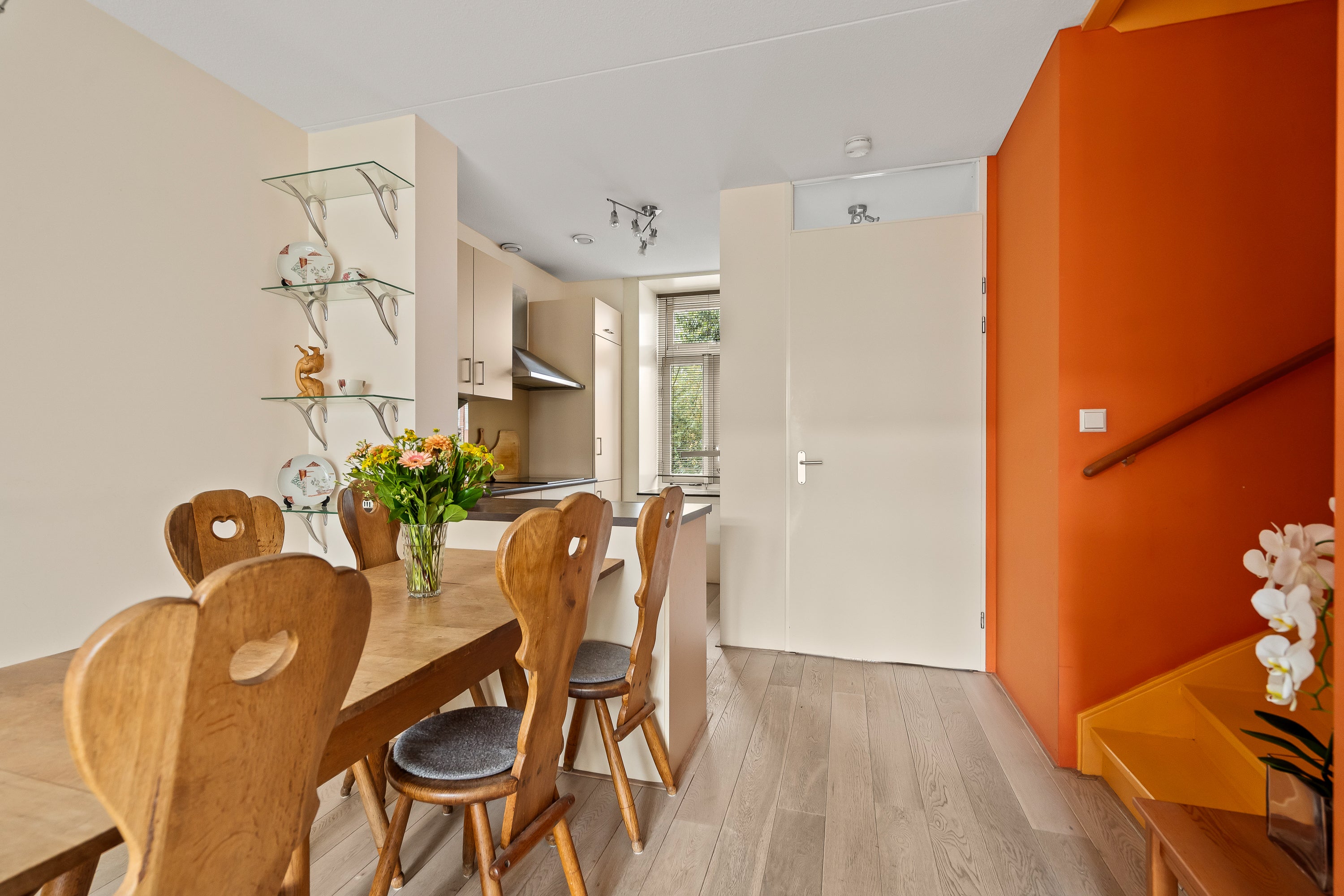 Tussenwoning te koop: Eschersingel 36, Utrecht