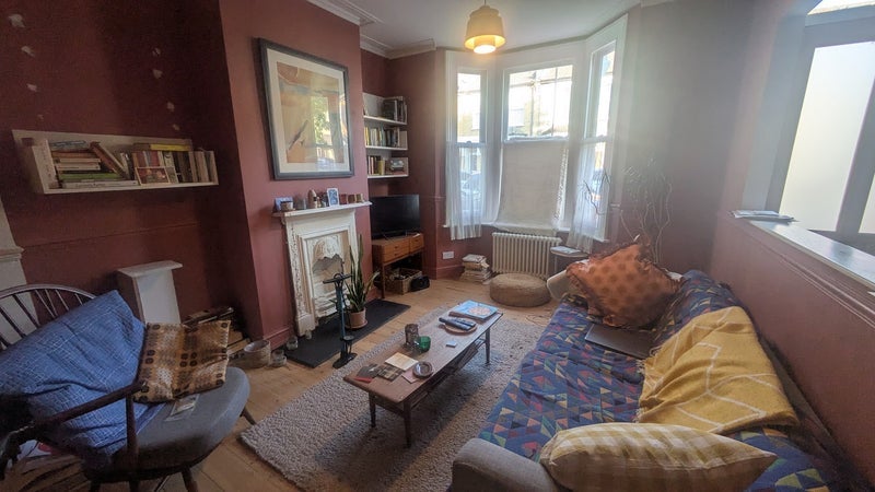 Room Lynmouth Road in Greater London
