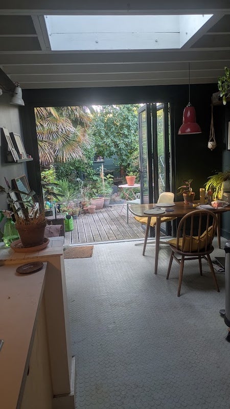 Room Lynmouth Road in Greater London