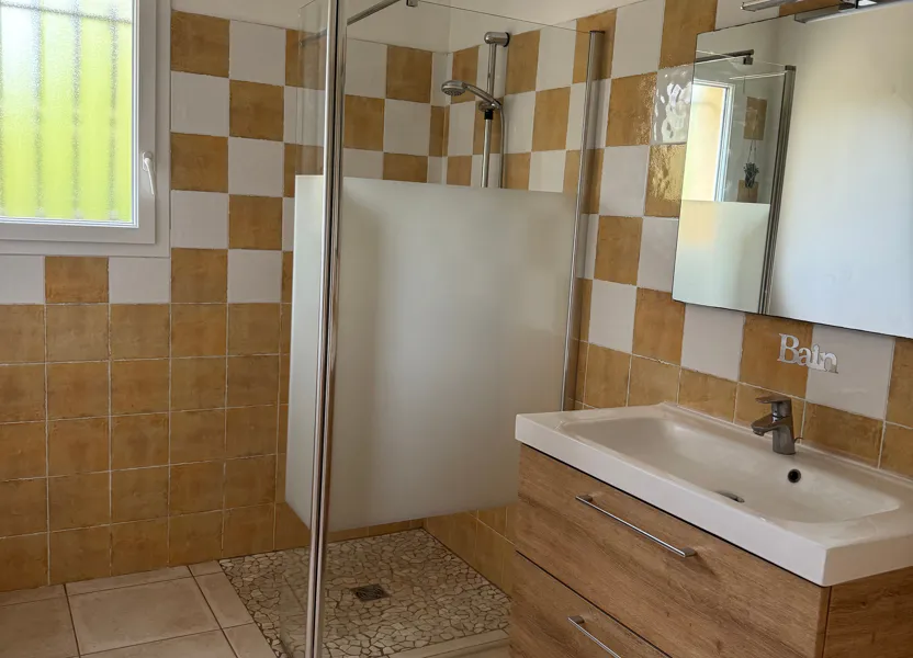 Appartement D 37 à Allègre-les-Fumades