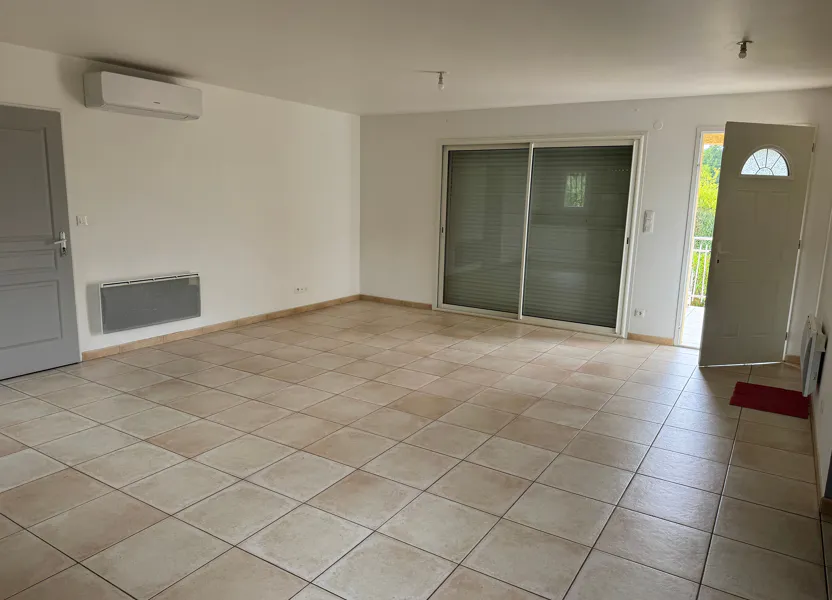 Appartement D 37 à Allègre-les-Fumades