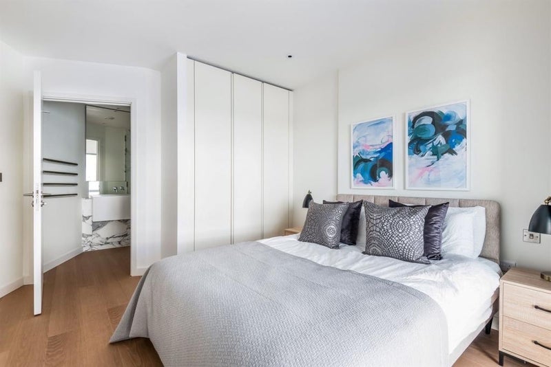 Room Cutter Lane in Greater London