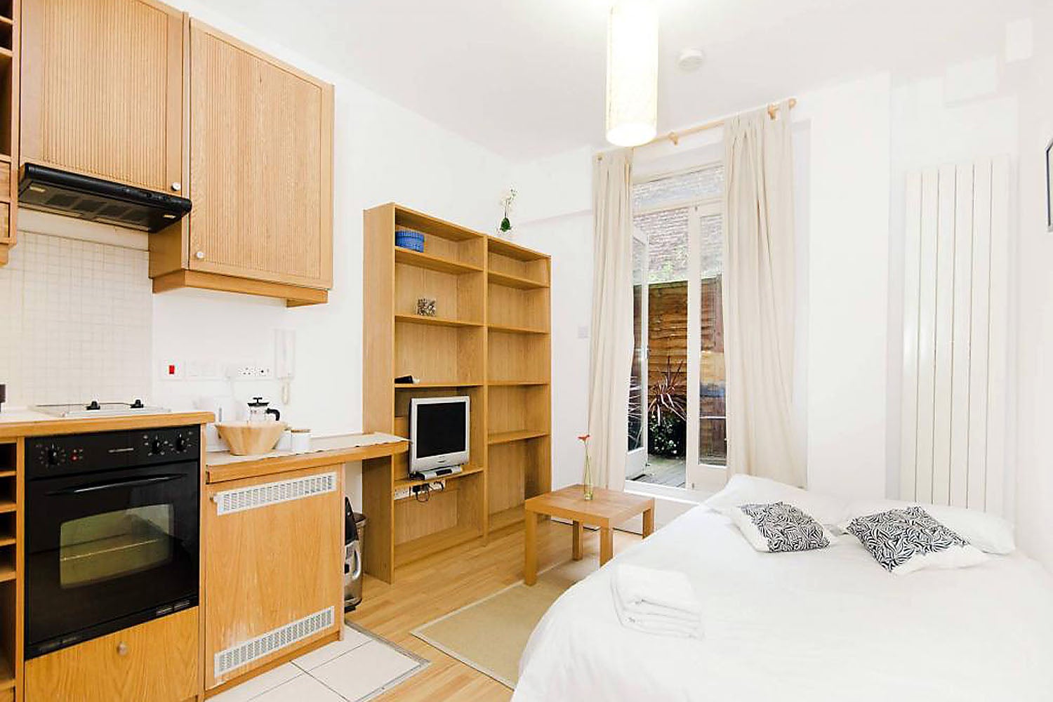 Flat Fairholme Road in Greater London