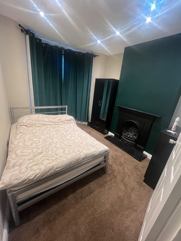 Room Falcon Street in Greater London