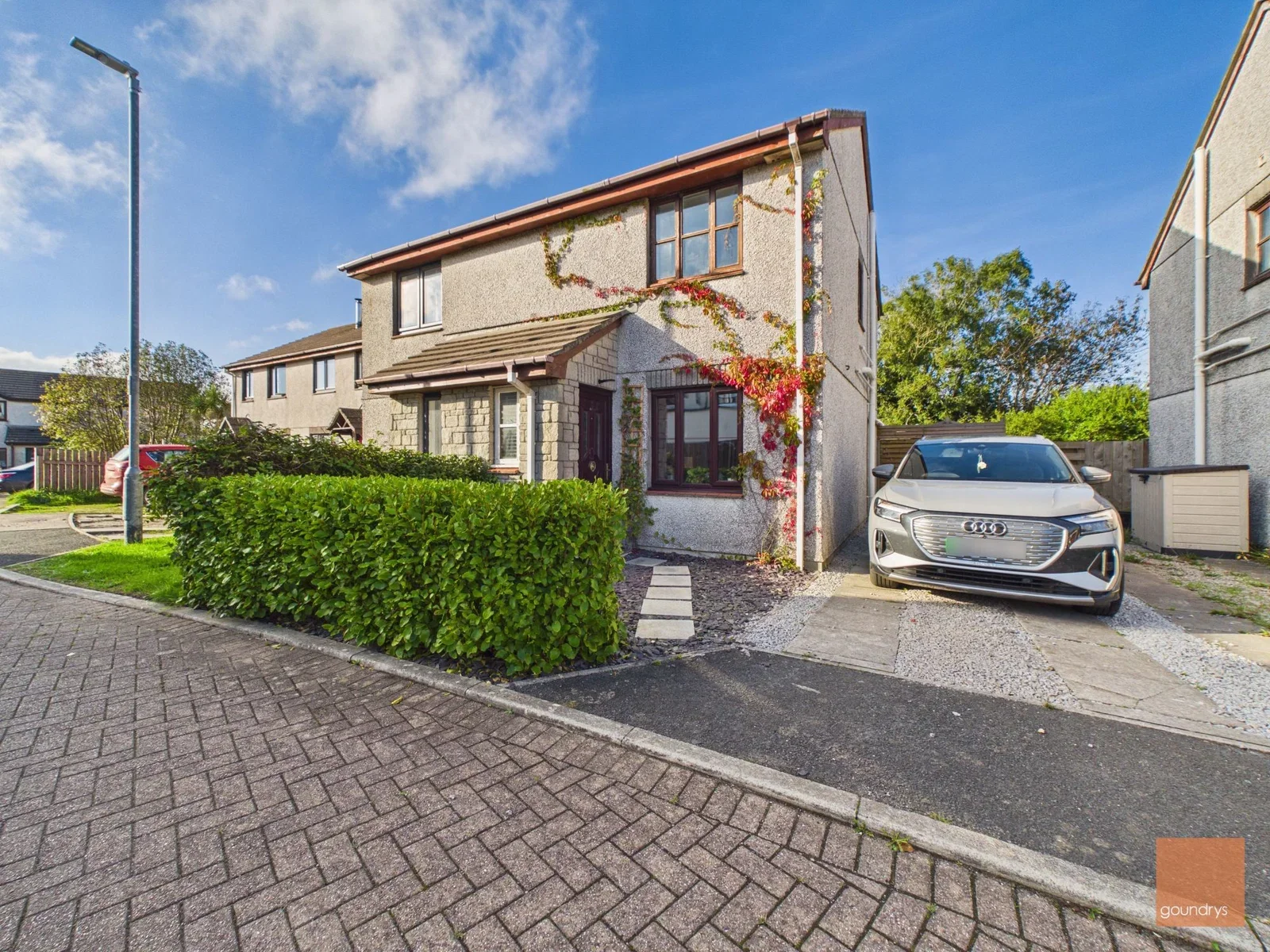 House Henley Crescent in Mount Hawke