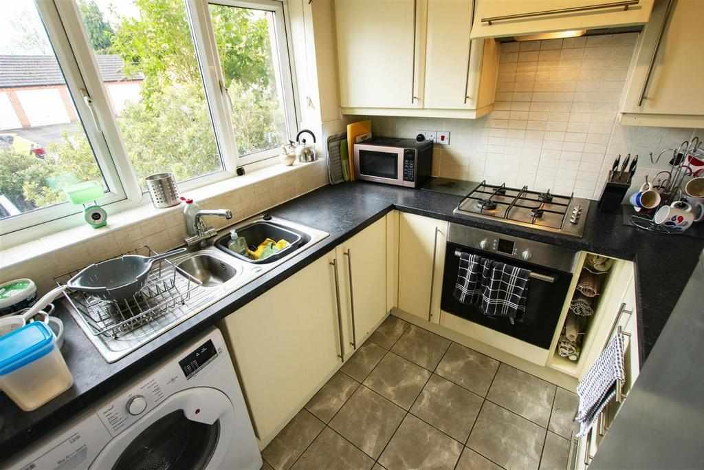 Flat Ten Acres Mews in Birmingham