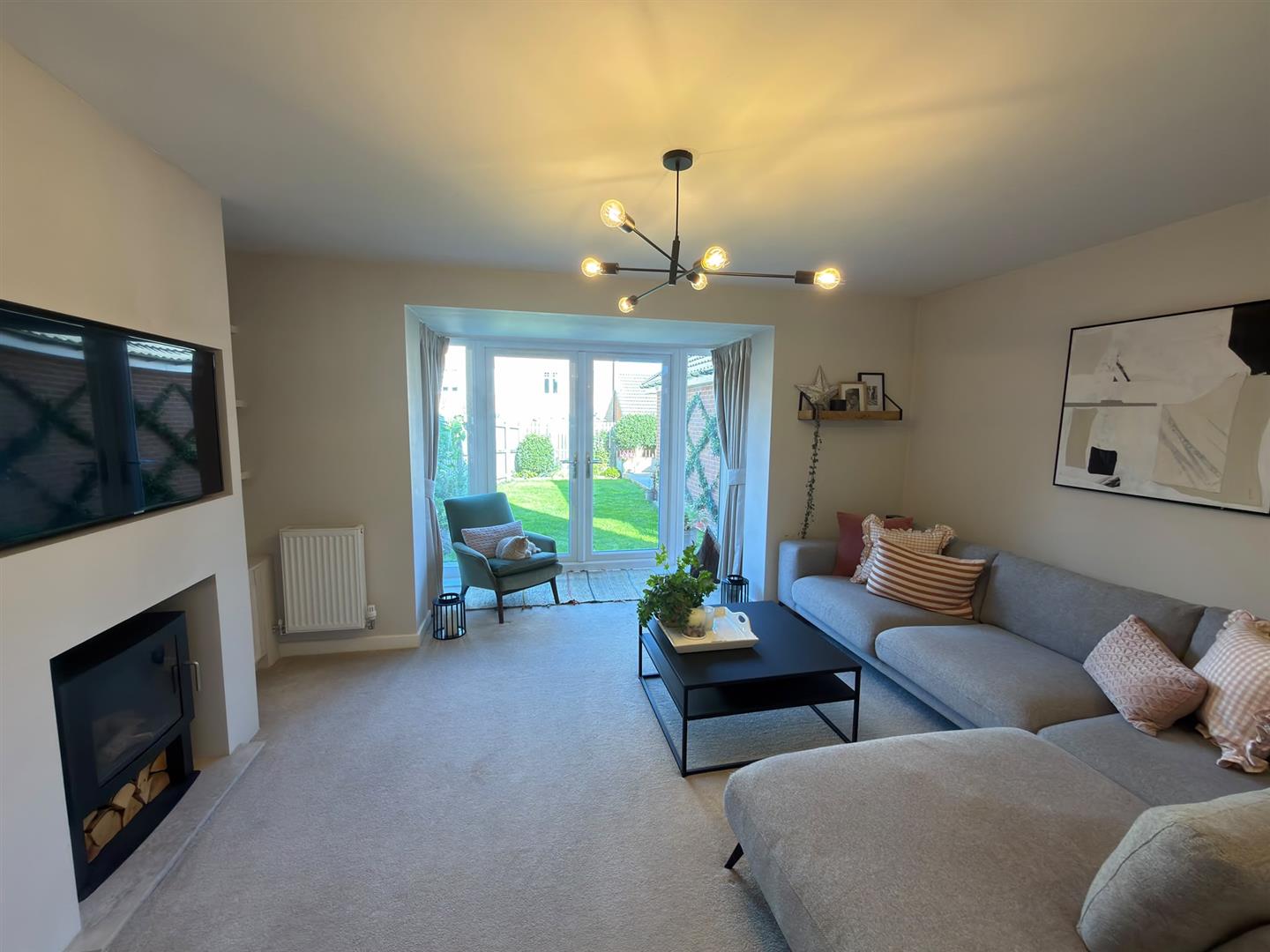 House Montagu Close in Leeds