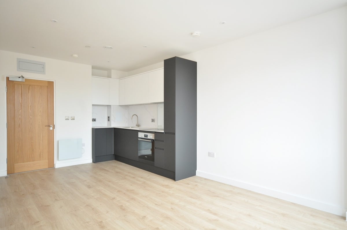 Flat Oakhill Road in Sevenoaks