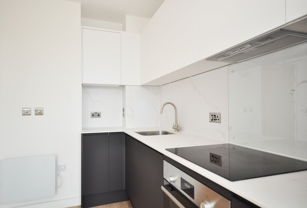 Flat Oakhill Road in Sevenoaks