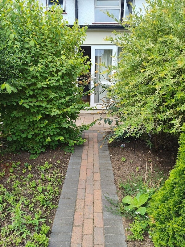 House Green Wrythe Lane in London Borough of Sutton