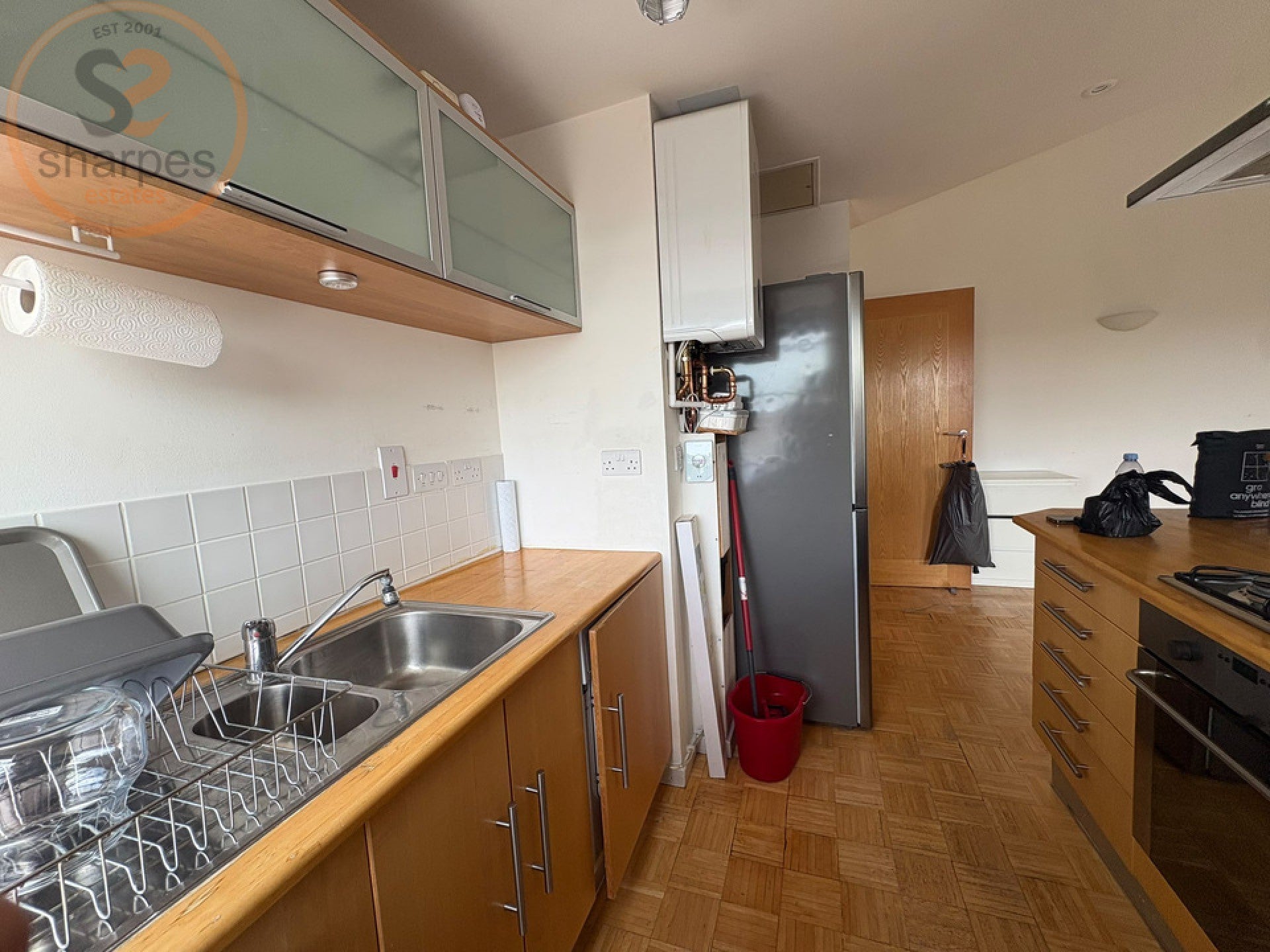Flat Central Road in Greater London