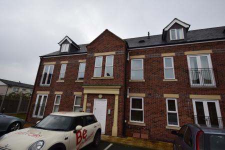Flat Corunna Court in Wrexham