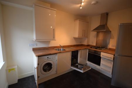 Flat Corunna Court in Wrexham