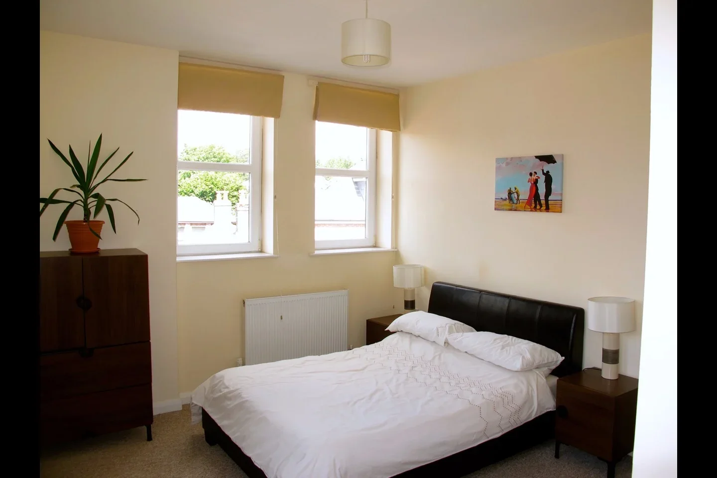 Flat Pelican Lane in Newbury