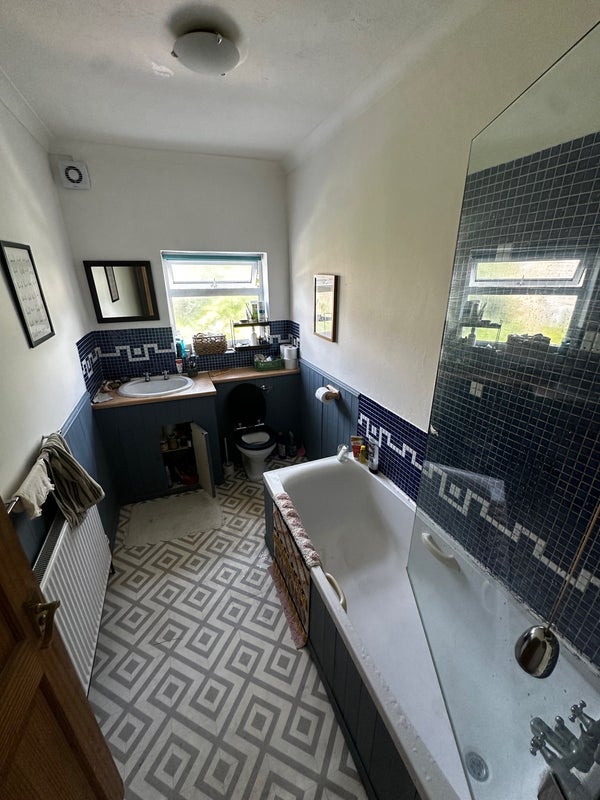 Room Congleton Road in Bristol