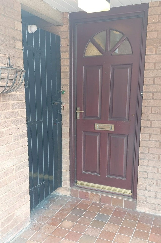 Flat Golborne Road in Wigan