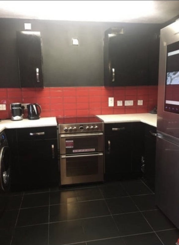 Room Hanson Close in Greater London