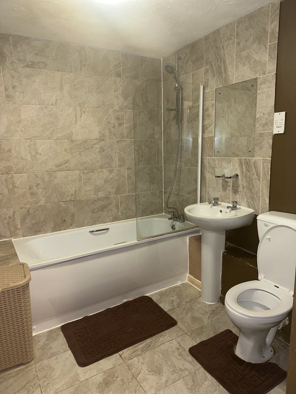 Room Hanson Close in Greater London
