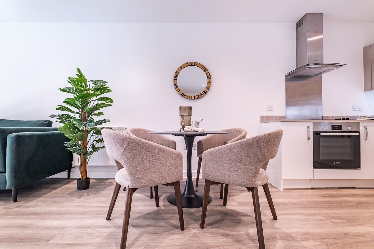 Flat Rolfe Terrace in Greater London