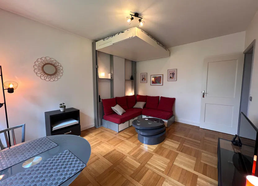 Flat Rue du 19 Janvier in Garches