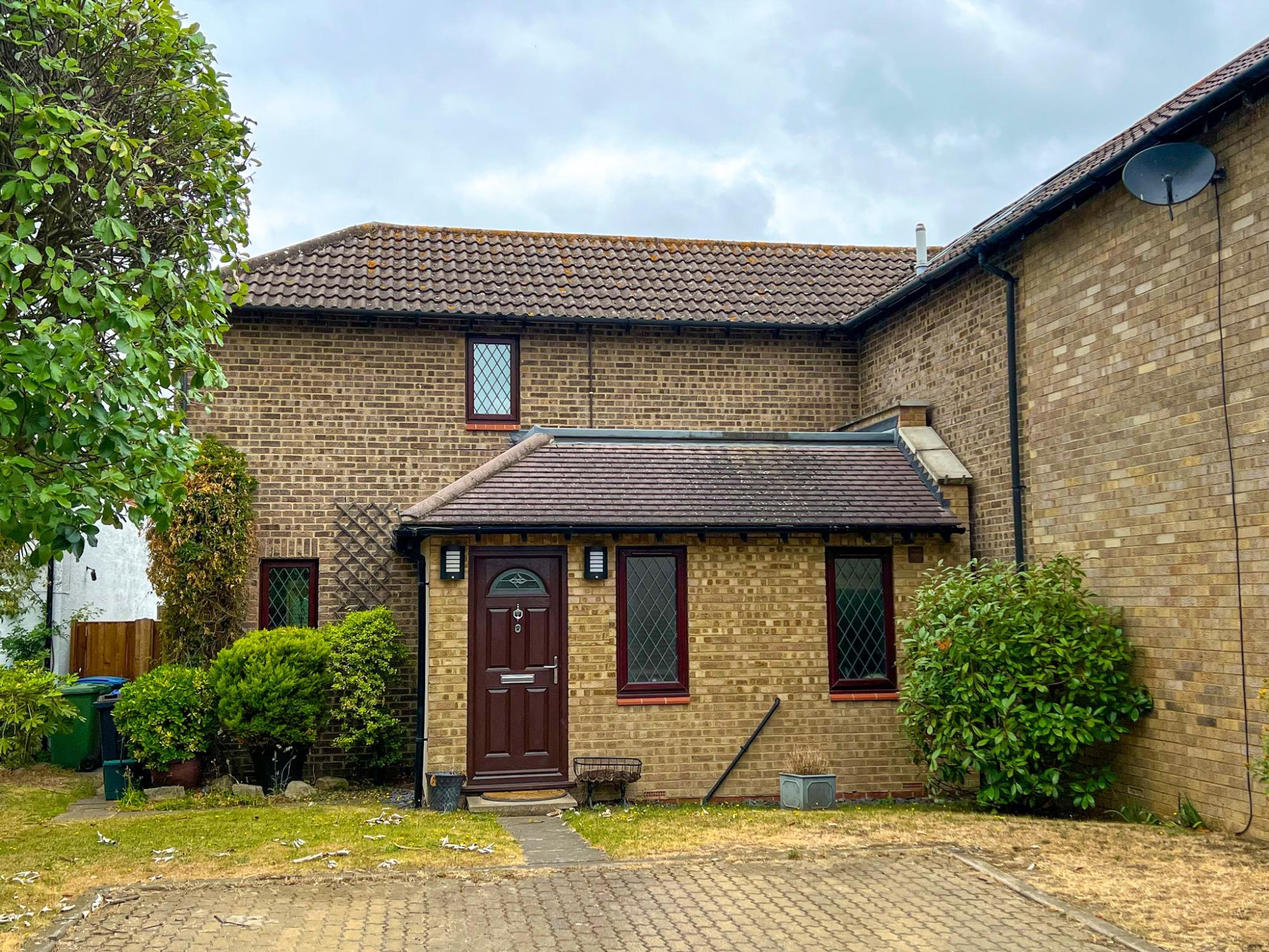 House Kings Chase in Walton on Thames