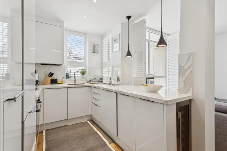 Flat Lancaster Gate in City of Westminster