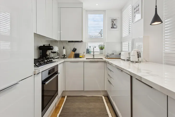 Flat Lancaster Gate in City of Westminster