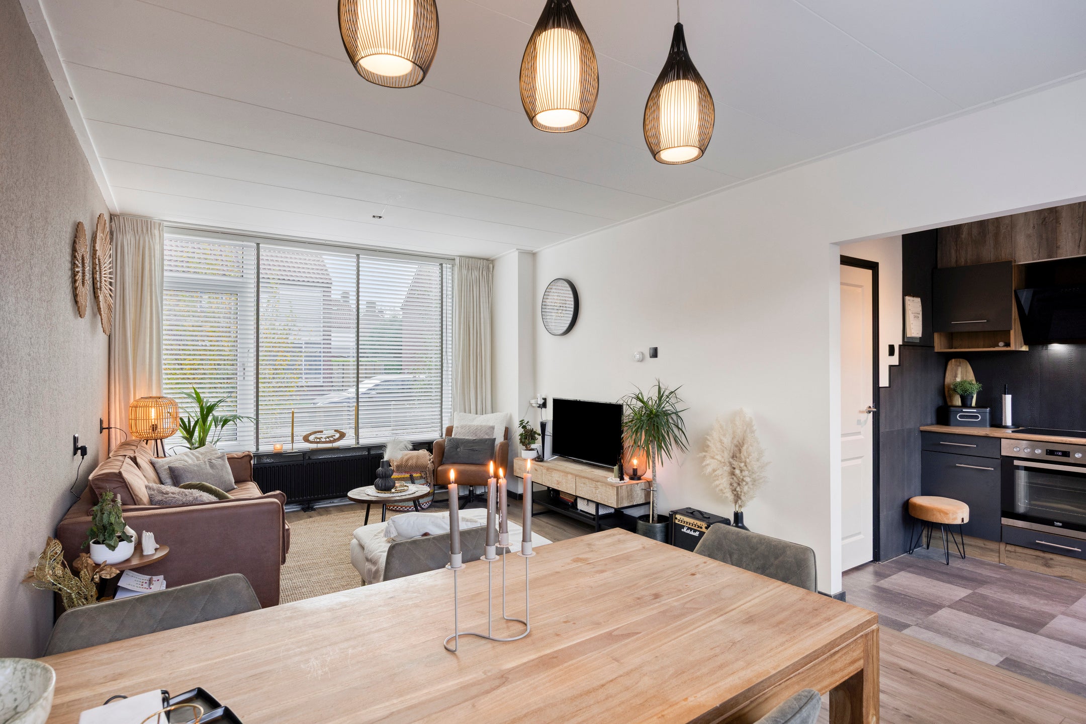 Tussenwoning te koop: Clematisstraat 12, Doesburg