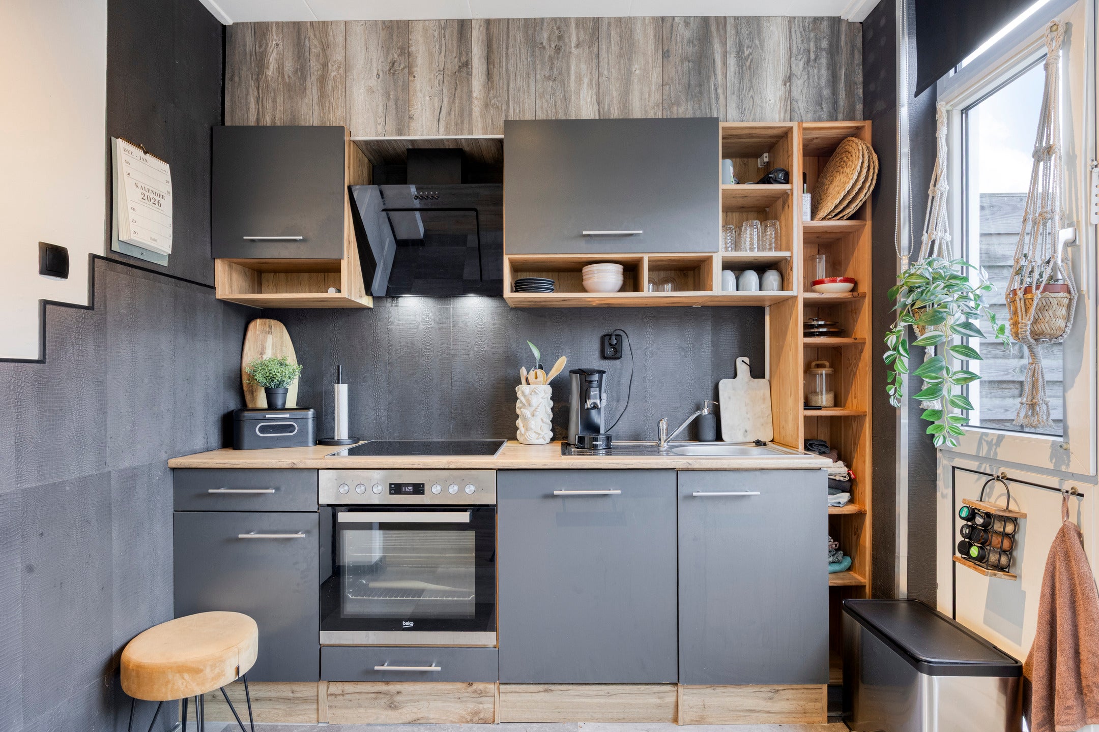 Tussenwoning te koop: Clematisstraat 12, Doesburg