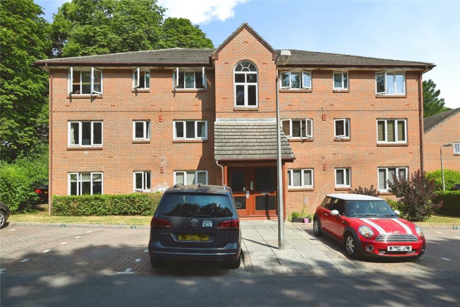 Flat Tilebarn Close in South Oxfordshire
