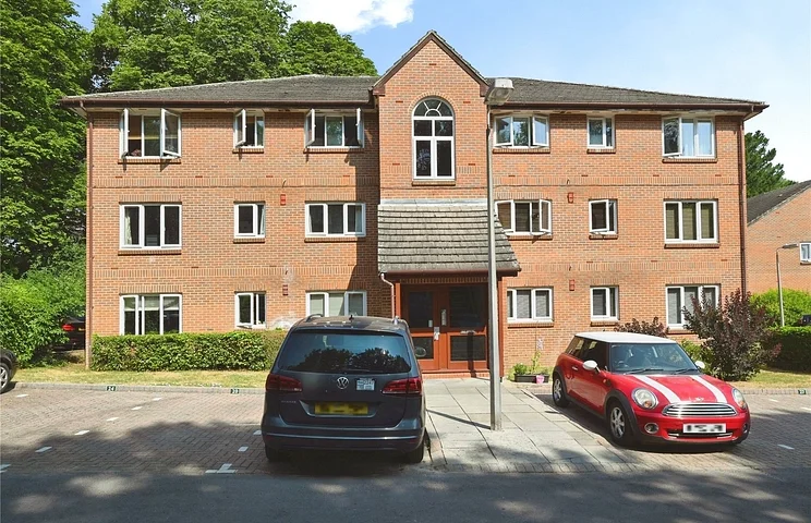 Flat Tilebarn Close in South Oxfordshire