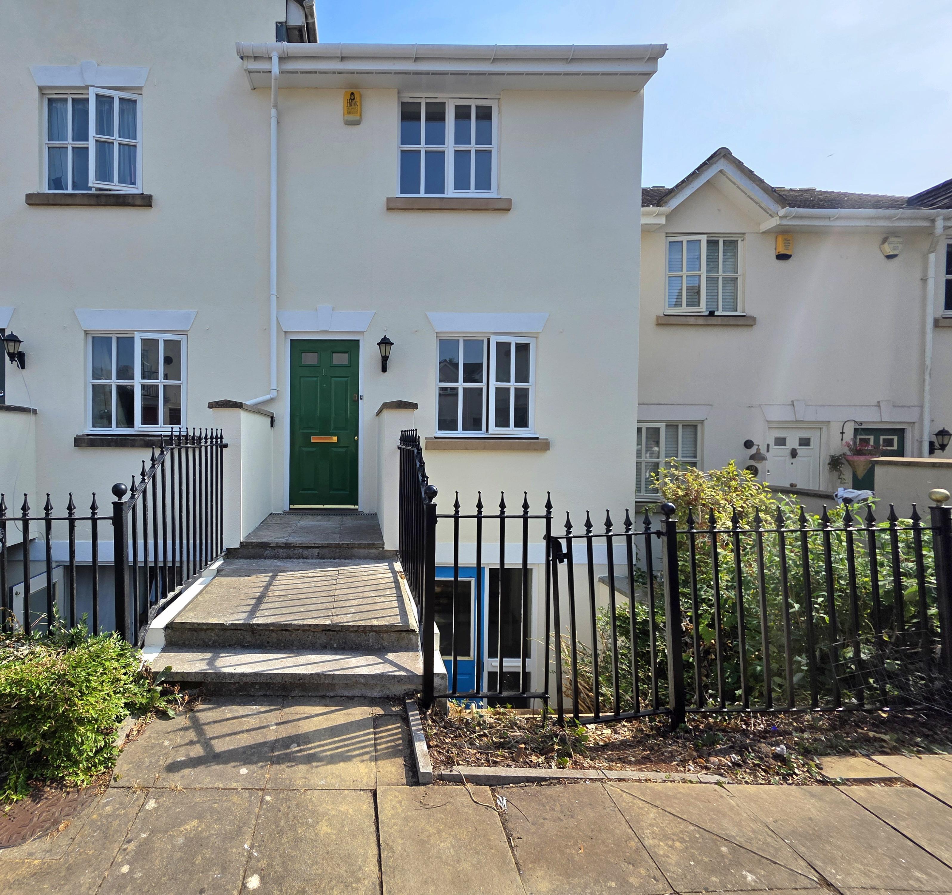 House Bronshill Mews in Torquay
