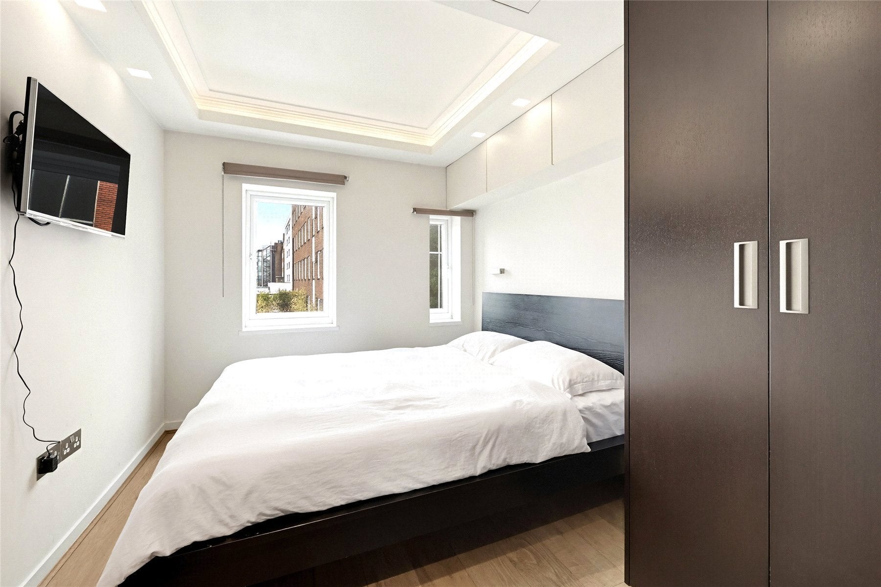 Flat Brompton Square in Greater London