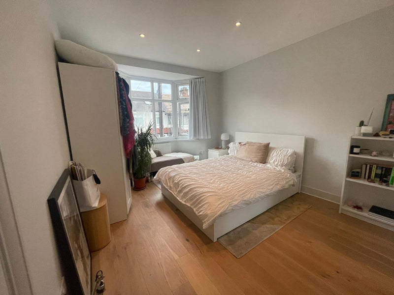 House Mafeking Road in Greater London