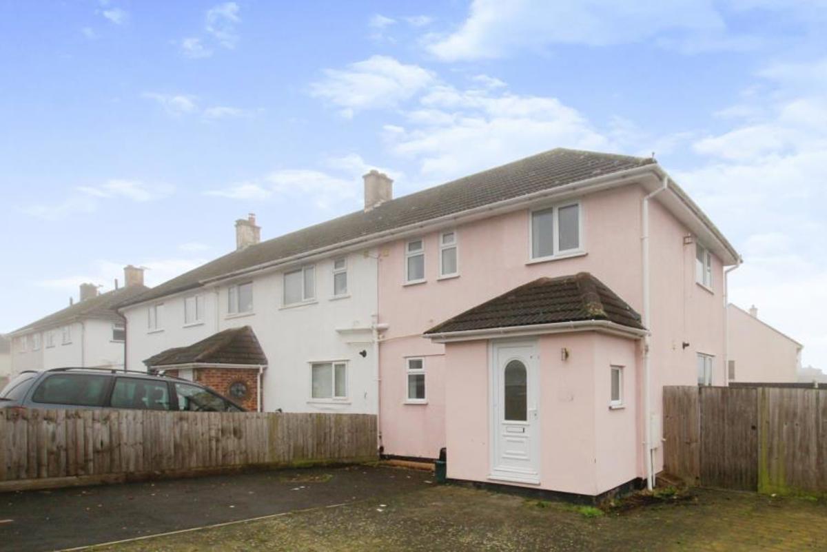 House Bishop Manor Road in Bristol