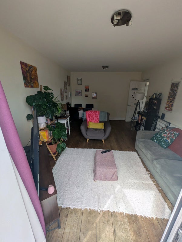 Room Hemming Street in Greater London