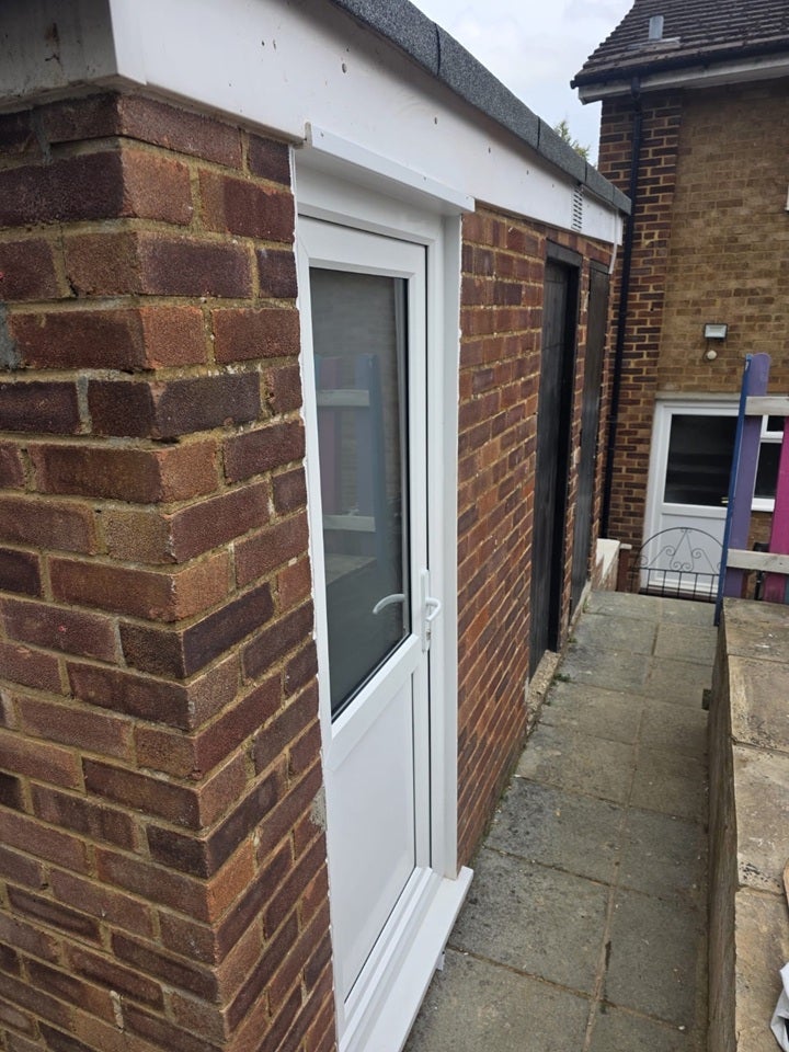 Flat Hicks Farm Rise in High Wycombe Community Board