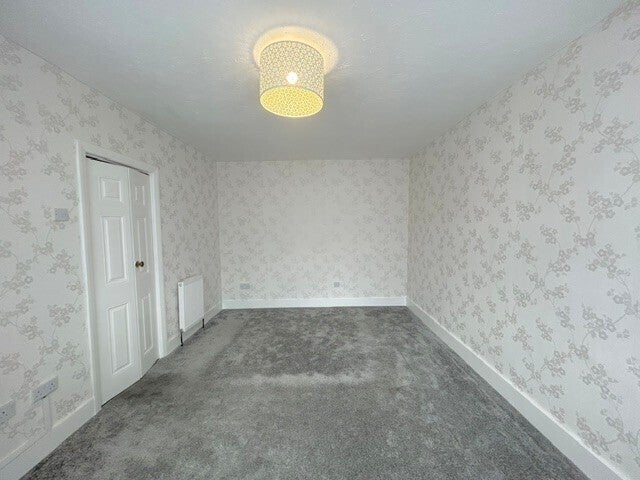 House Lawns Way in Greater London