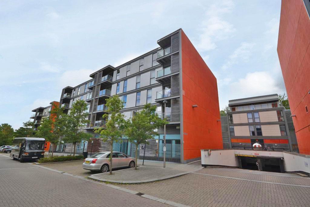 Flat South Fifth Street in Milton Keynes