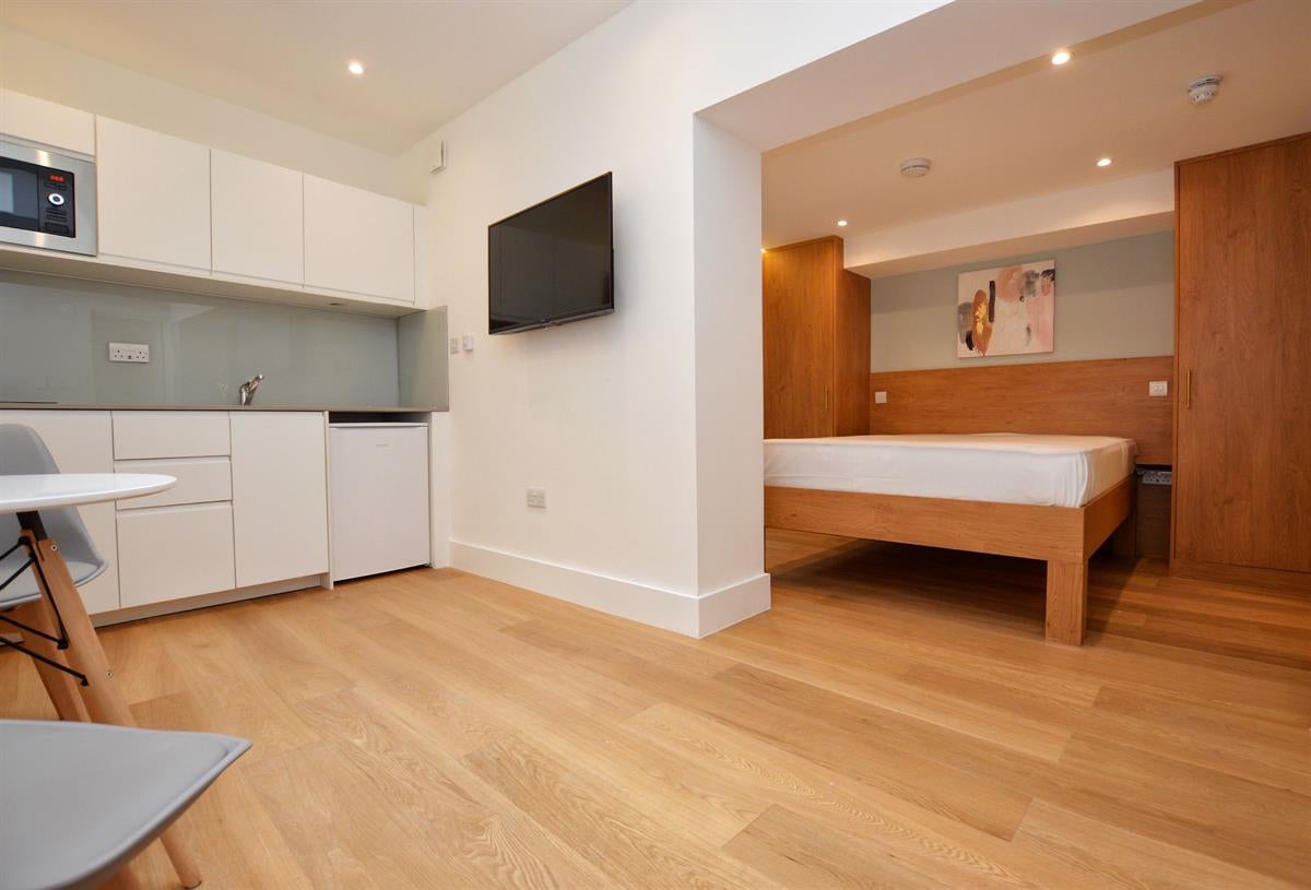 Flat Hornsey Road in Greater London