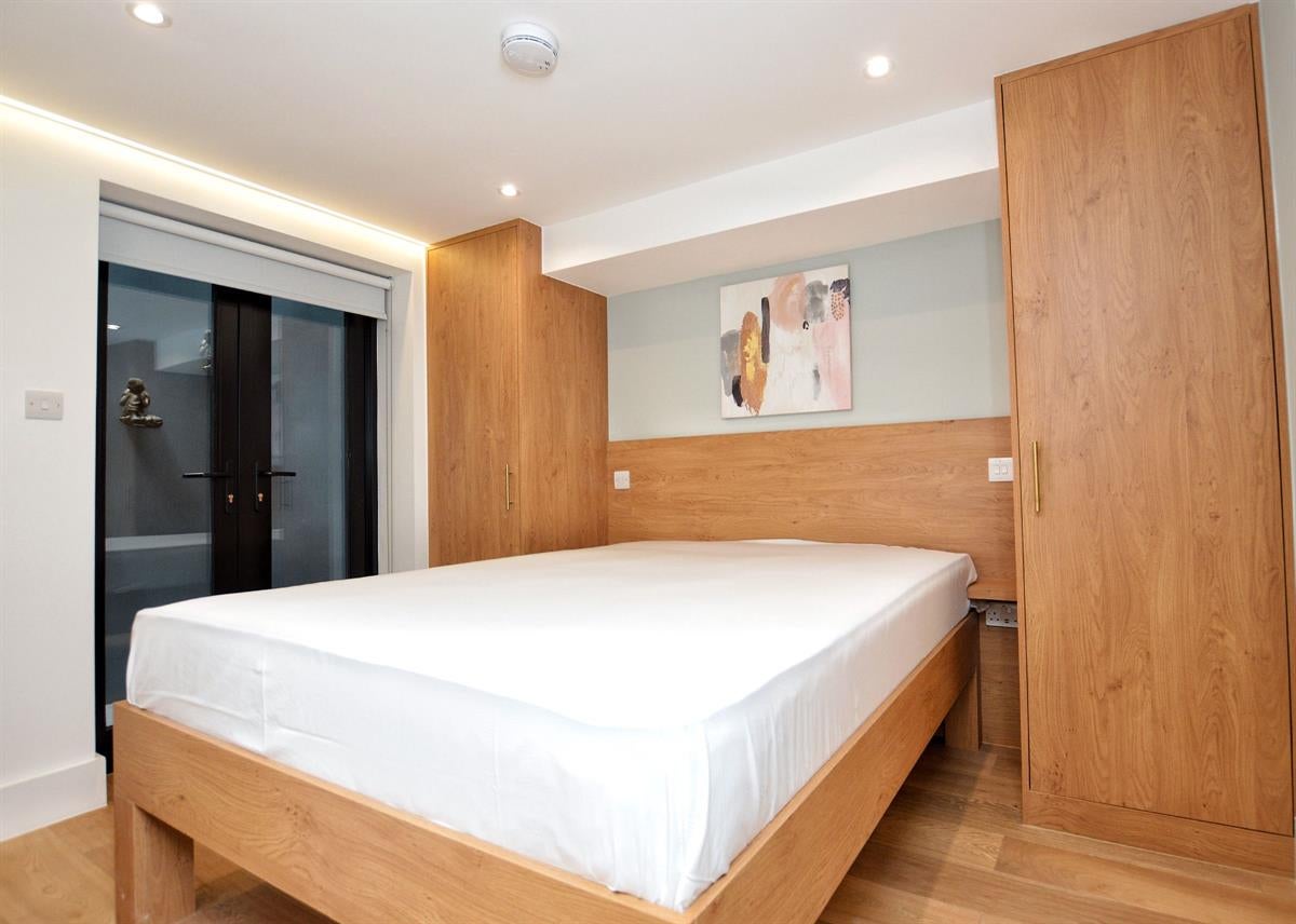 Flat Hornsey Road in Greater London